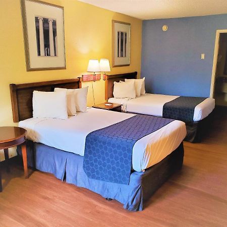 Days Inn By Wyndham Towson Kültér fotó